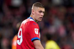 "Milan are in direct contact with Dovbik