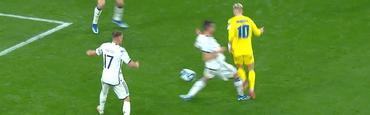 Скандальный эпизод матча Украина — Италия: арбитр не назначил пенальти в ворота итальянцев в добавленное время (ВИДЕО)
