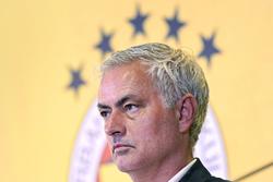 Mourinho: "Ich hoffe, die Spieler von Fenerbahce verlassen die Euro so schnell wie möglich"