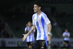 Argentyński piłkarz: "Nie będę już mył ręki, którą podałem Messiemu
