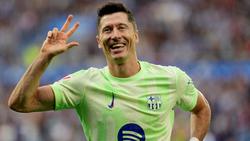 "Barcelona jest winna pieniądze siedmiu klubom za transfer Lewandowskiego