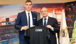Андрей Лунин официально представлен в качестве игрока мадридского «Реала» (ФОТО, ВИДЕО)