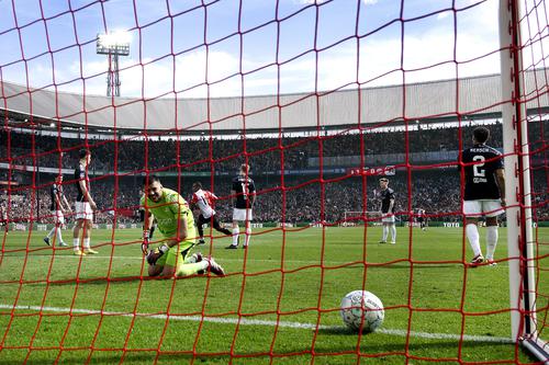 "Ajax" erlitt die höchste Niederlage in seiner Geschichte - 0:6!