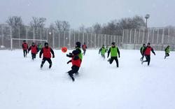 Футболисты «Черноморца» стали пленникам снегопада