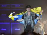 Легендарная группа «Scorpions» на своём концерте в Тель-Авиве поддержала Украину её флагом во время выступления (ФОТО, ВИДЕО)