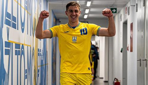 The best young Ukrainian football player (U-21) of 2024 is Yegor Yarmoluk. Nazar Voloshin is second