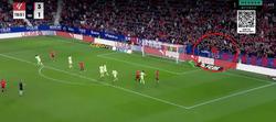 "What's that rag?": a fan came to the Osasuna-Barcelona match with the flag of the Soviet Union (PHOTOS)